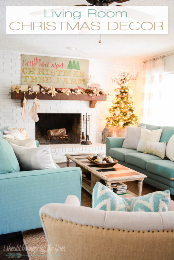 living-room-christmas-decor-i-should-be-mopping-the-floor