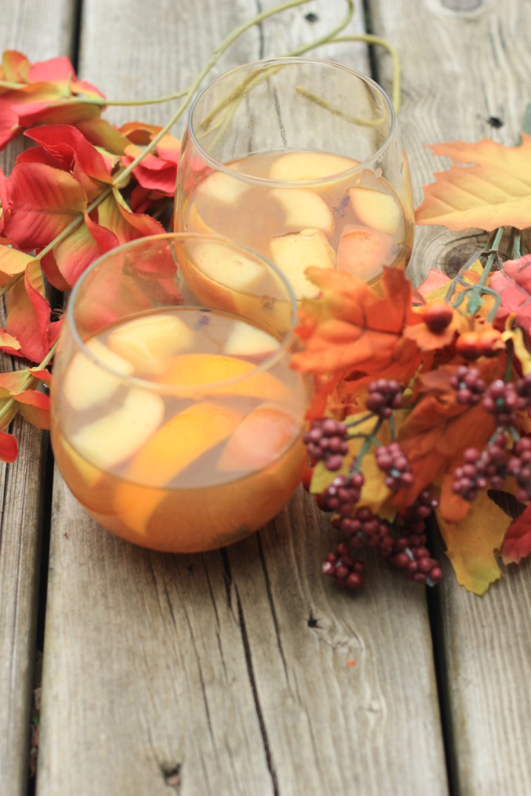 Hot Mulled Apple Cider Sangria in Crock Pot