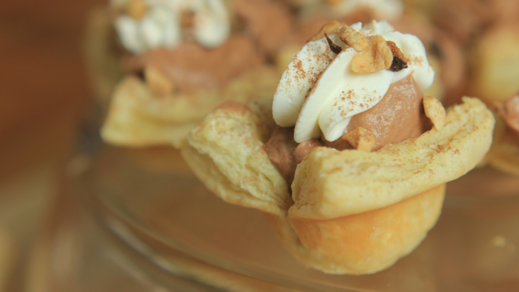 A quick and easy chocolate hazelnut puff pastry bite. Great for any gathering you may attend. #InspiredByPuff #chocolate 