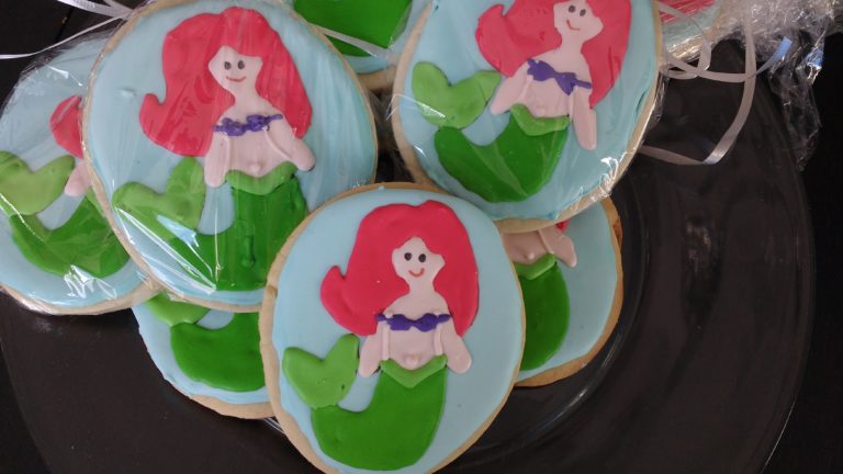Little Mermaid Cookies {Step-by-Step Directions}