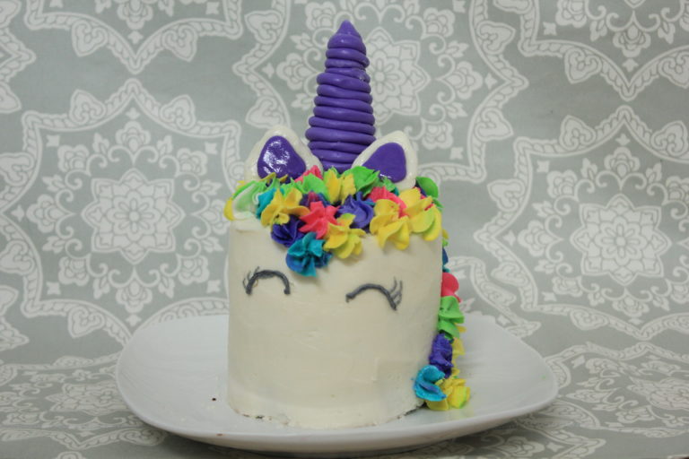 Easy DIY Unicorn Cake