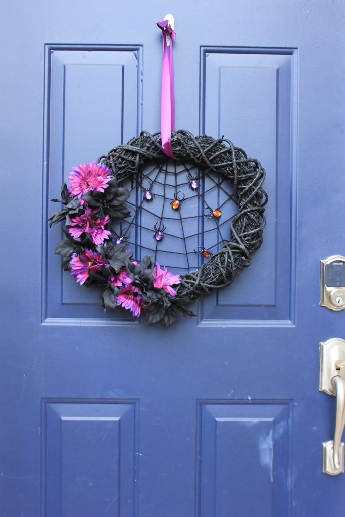 Inexpensive DIY Halloween Wreath