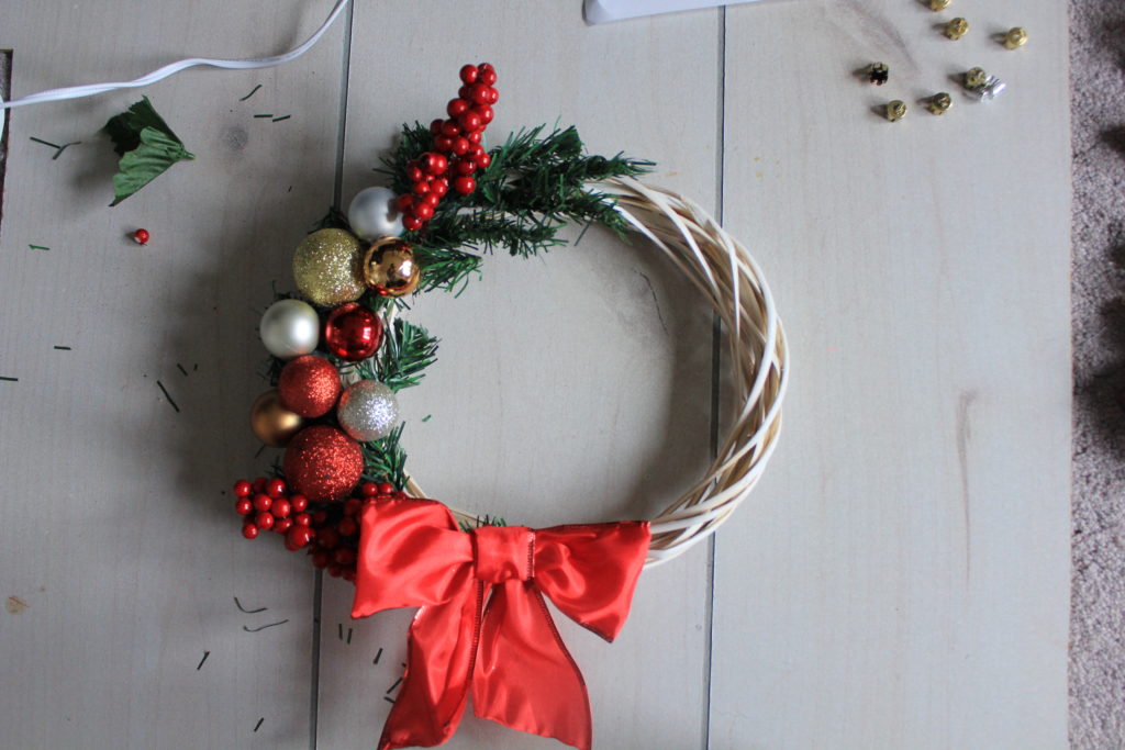 Simple Dollar Store DIY Christmas Wreath