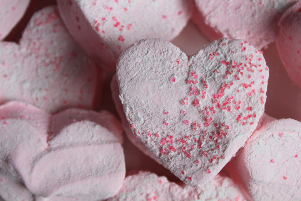 DIY Valentine heart marshmallows